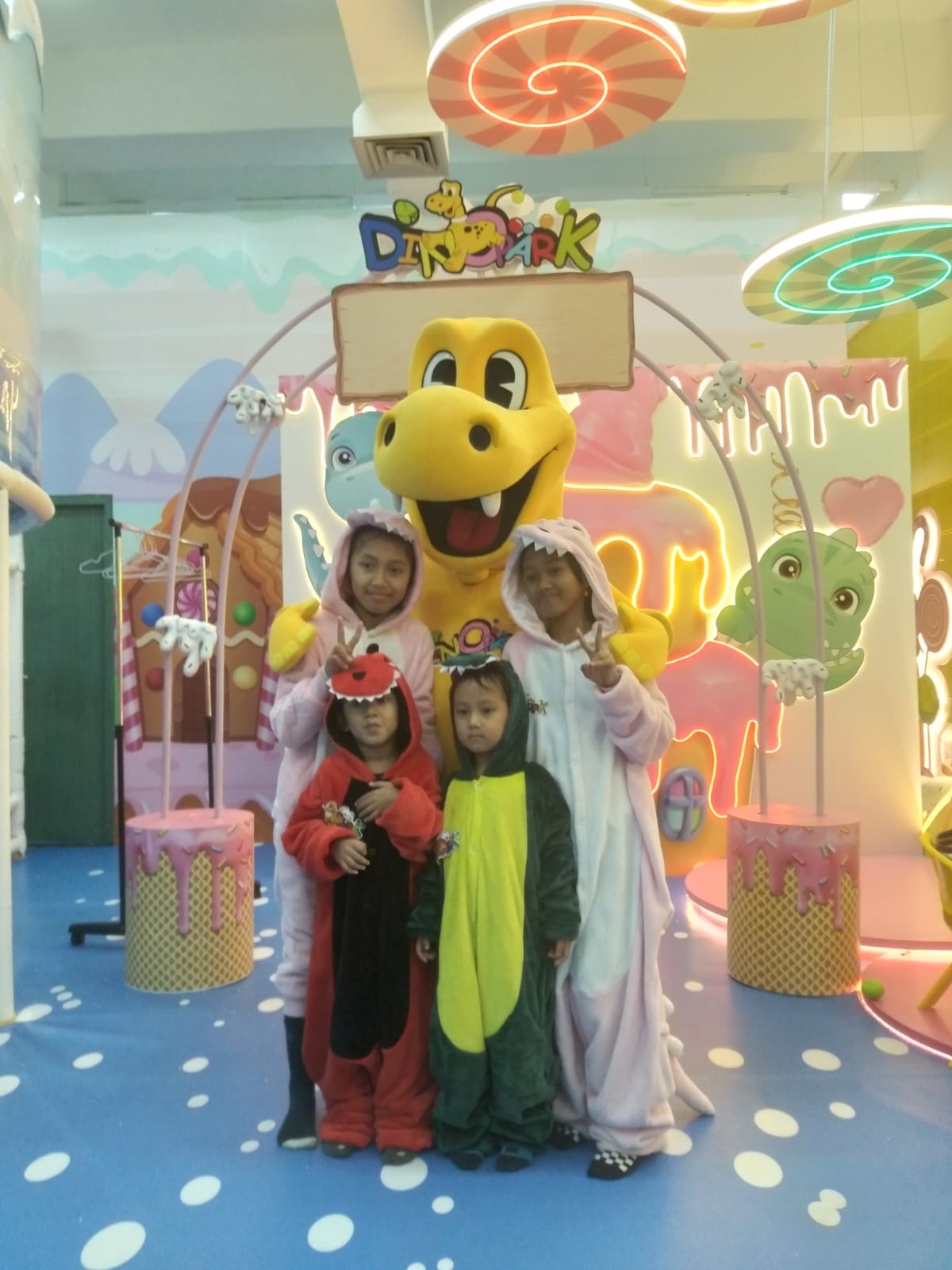 4d06d8e4-698b-41b5-9ce2-8224179659ba