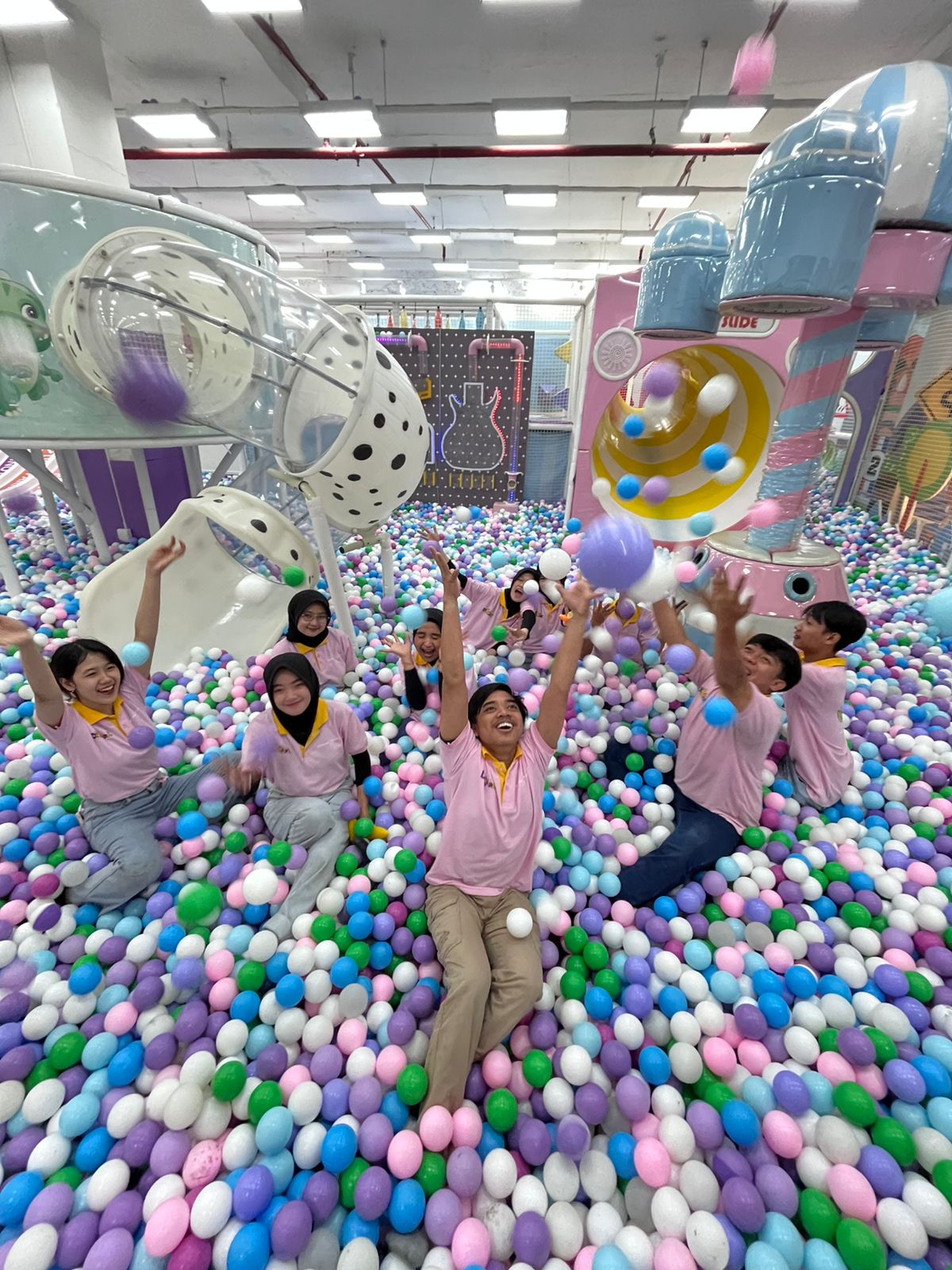 a6052059-9d58-478a-92b6-d9cff009c7c7